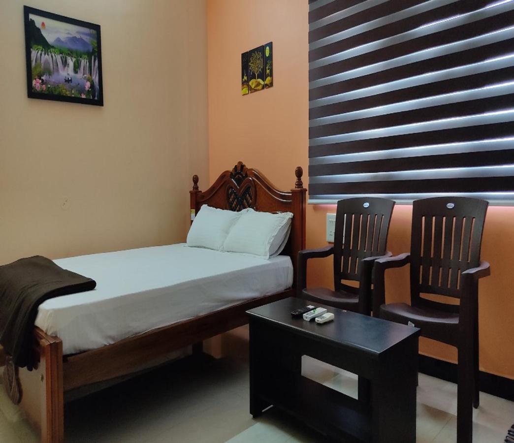 Hotel Jeeva Residency Thalaivasal Esterno foto